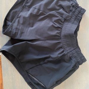 black Lululemon hotty totty shorts